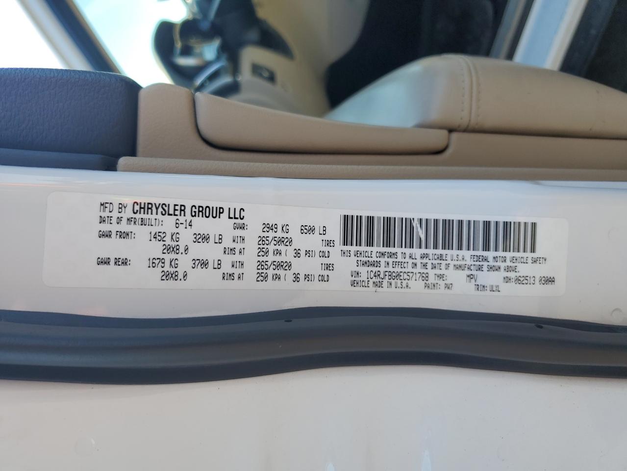 2014 Jeep Grand Cherokee VIN 1C4RJFBG0EC571768 Copart auction photo, side / front end damage thumbnail 13