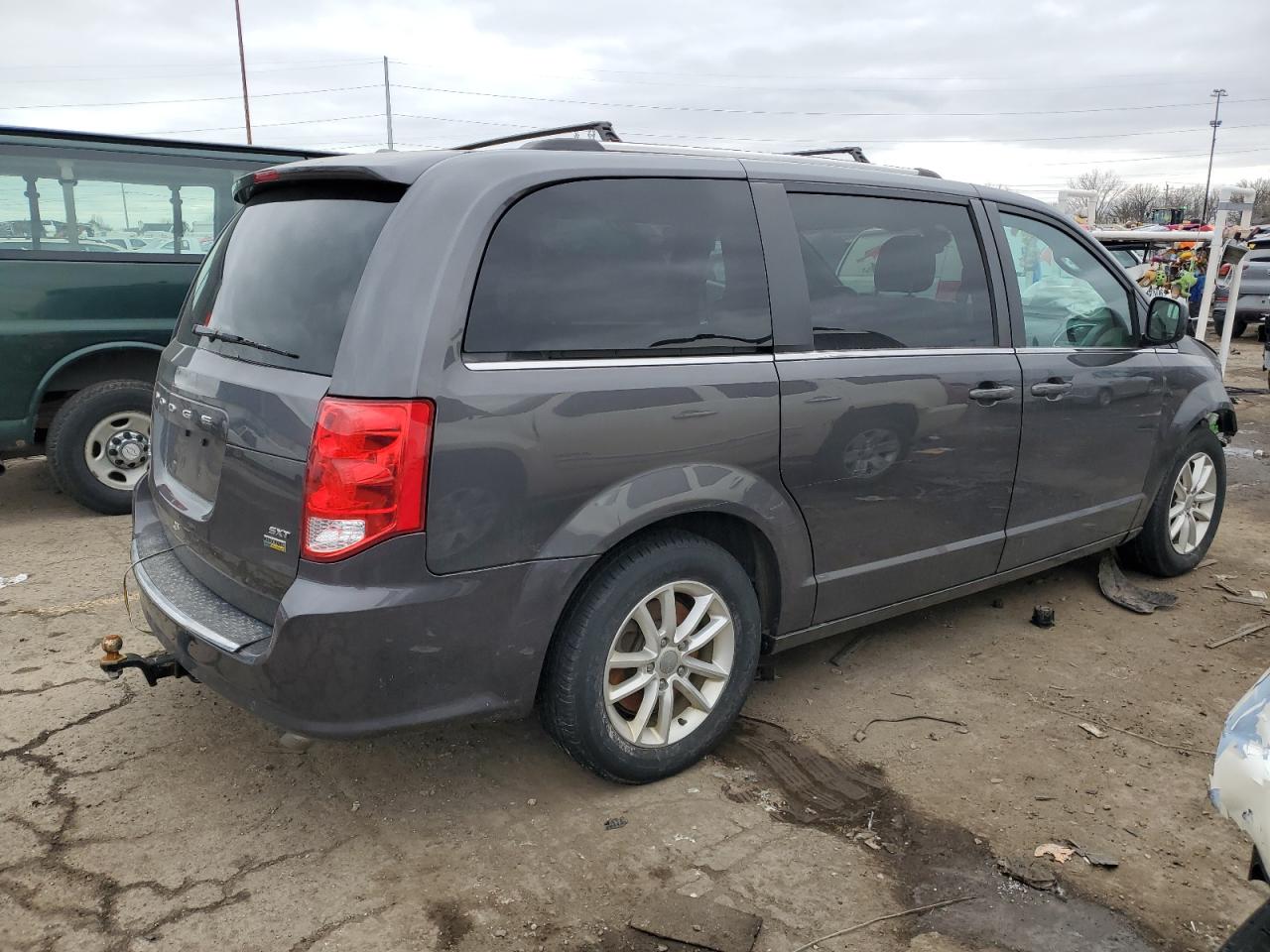 2019 Dodge Caravan VIN 2C4RDGCG7KR707537 Copart auction photo, front end damage thumbnail 3