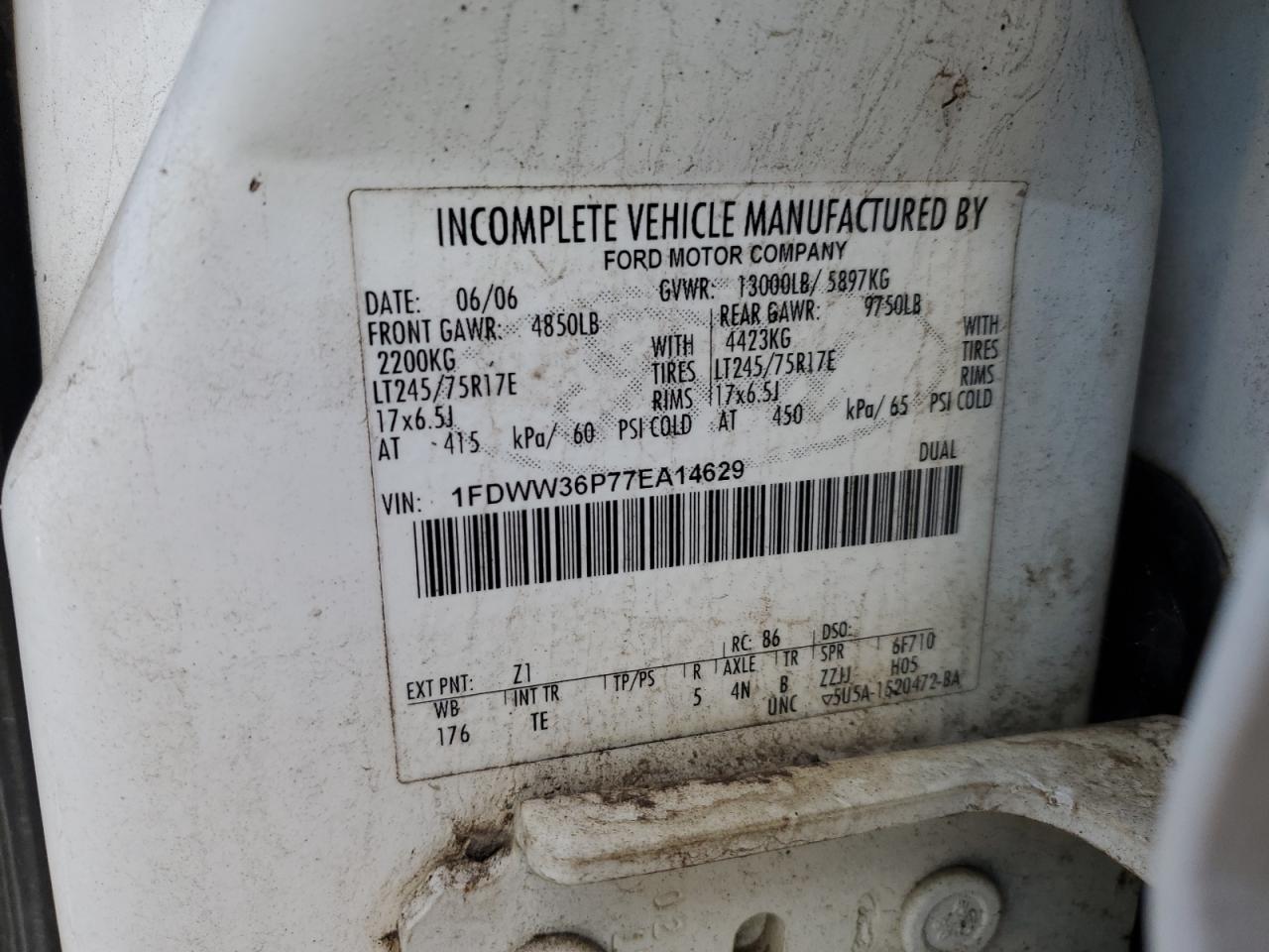 2007 Ford F350 VIN 1FDWW36P77EA14629 Copart auction photo, front end damage thumbnail 10