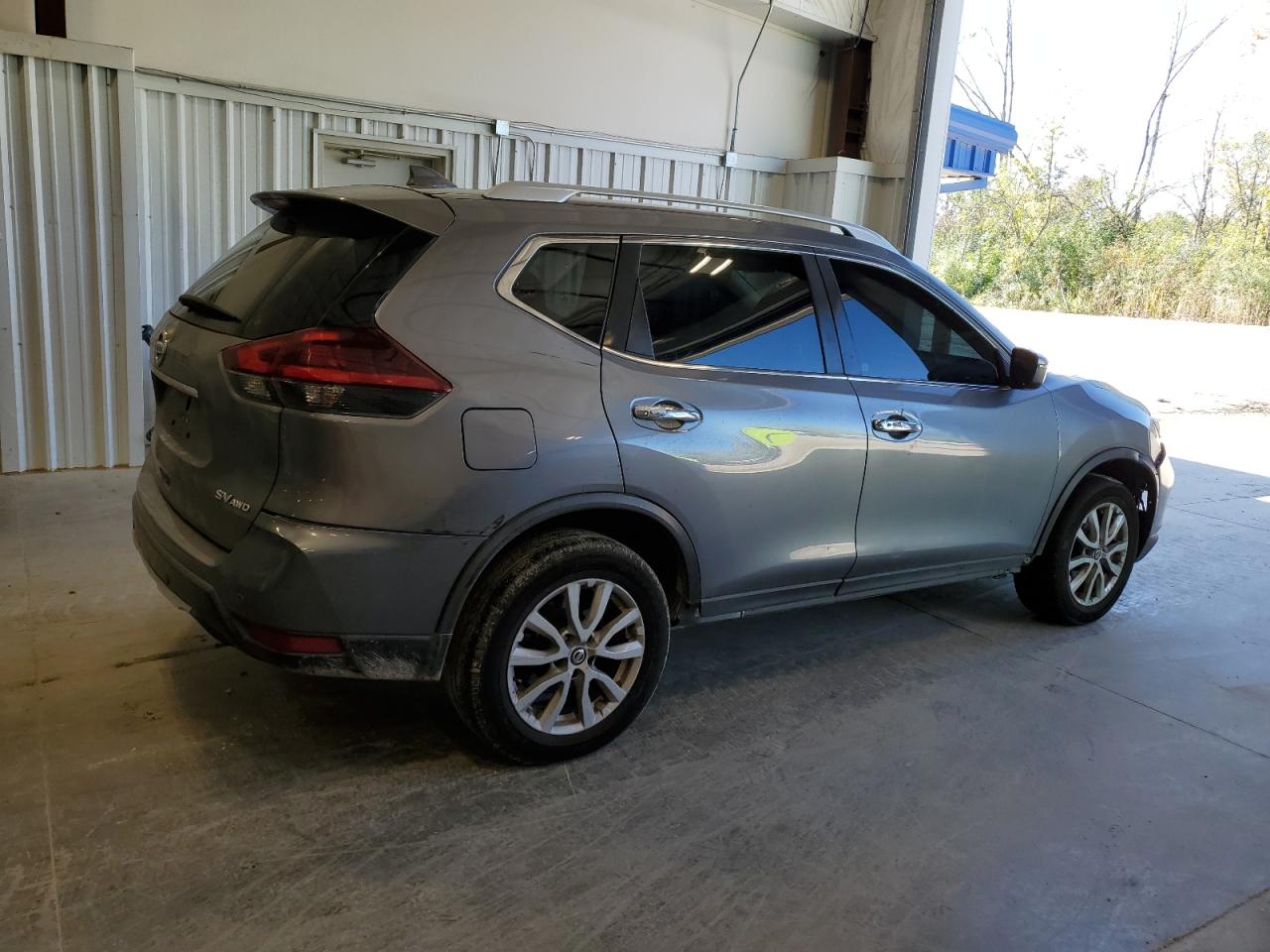 2019 Nissan Rogue VIN KNMAT2MV7KP537617 Copart auction photo, all over damage thumbnail 3