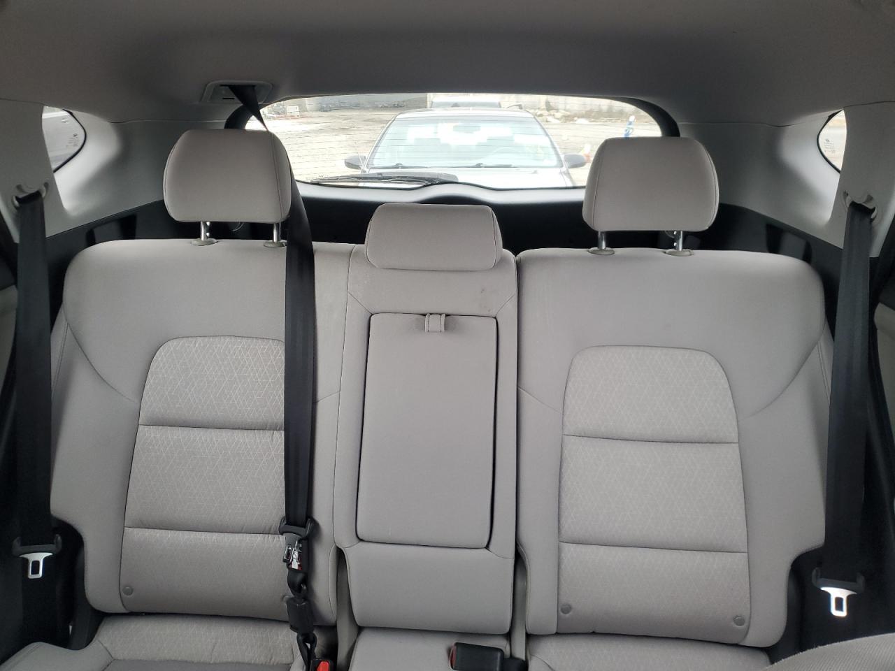 2018 Hyundai Tucson VIN KM8J2CA46JU611688 Copart auction photo, front end / minor dent/scratches damage thumbnail 10