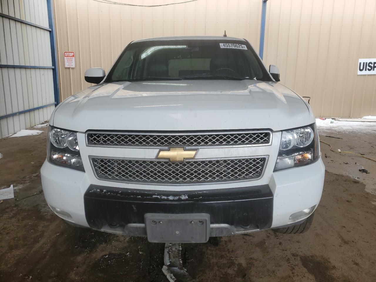 2011 Chevrolet Tahoe VIN 1GNSKBE08BR396174 Copart auction photo, side / rear end damage thumbnail 5