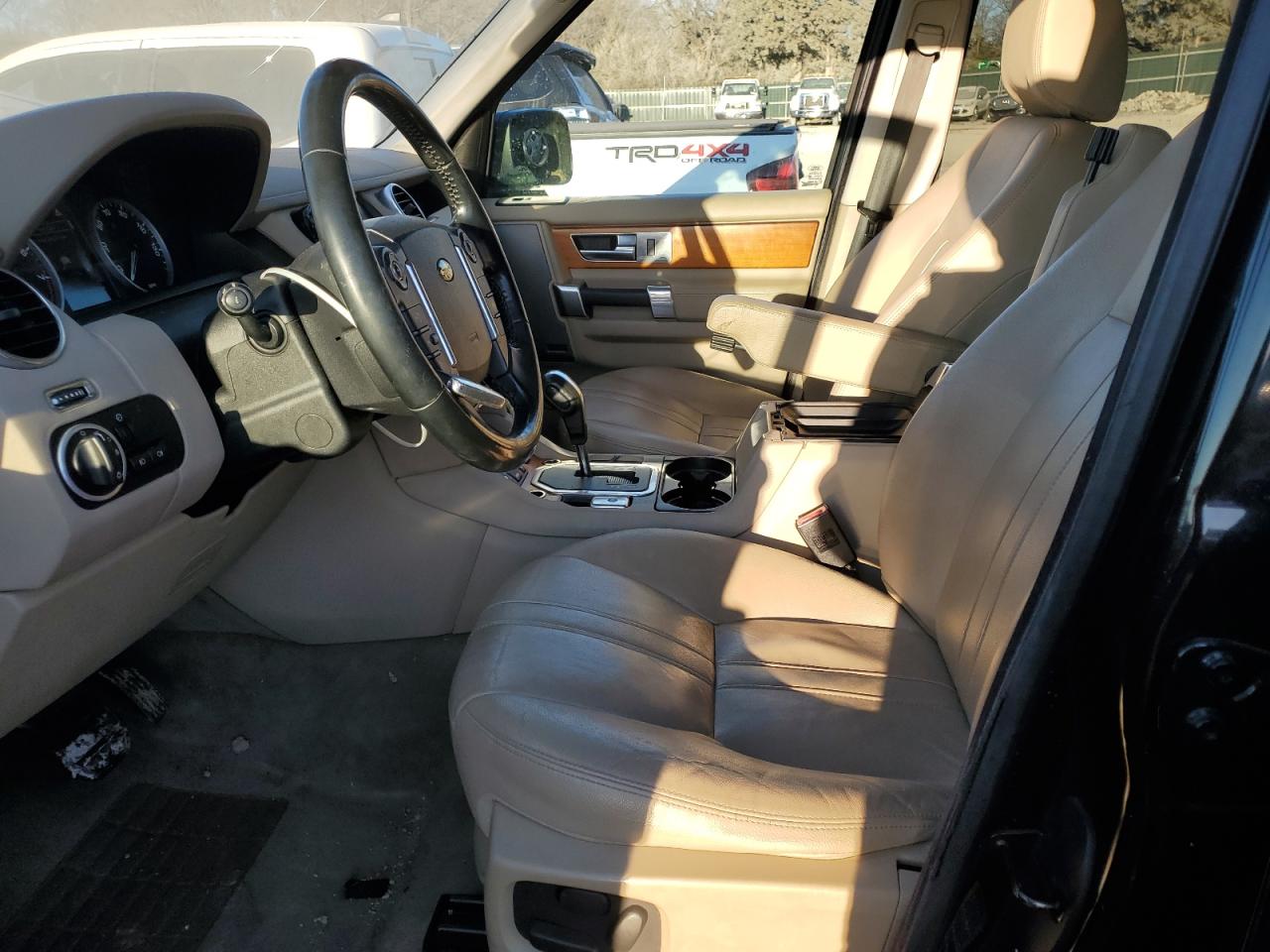 2011 Land Rover LR4 VIN SALAG2D43BA547357 Copart auction photo, all over damage thumbnail 7