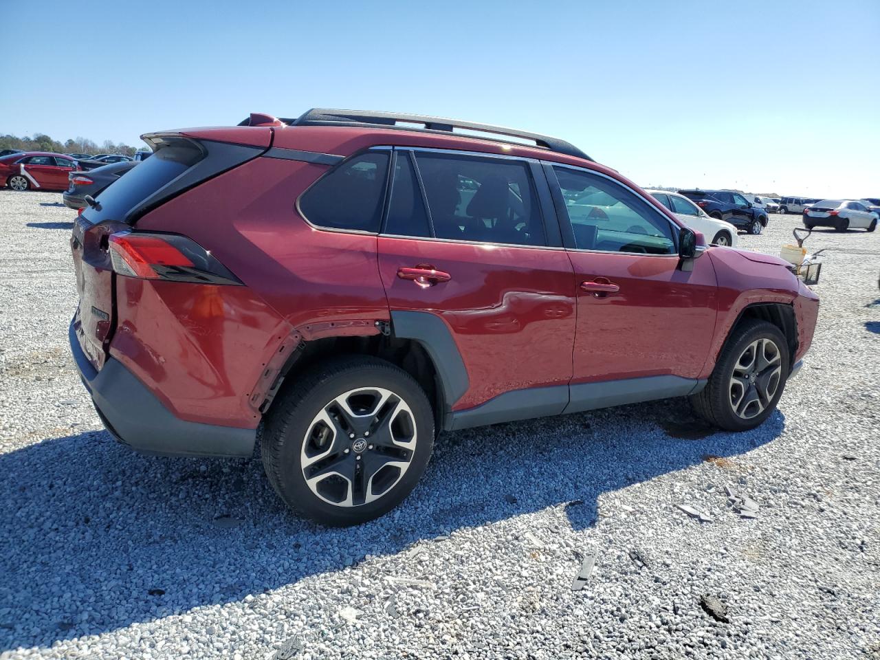 2019 Toyota RAV 4 VIN 2T3J1RFV4KW018833 Copart auction photo, rear end / front end damage thumbnail 3