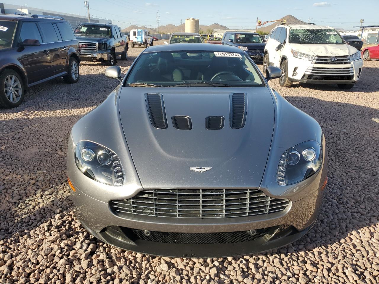 2011 Aston Martin Vantage VIN SCFEBBCF4BGS00791 Copart auction photo, minor dent/scratches damage thumbnail 5