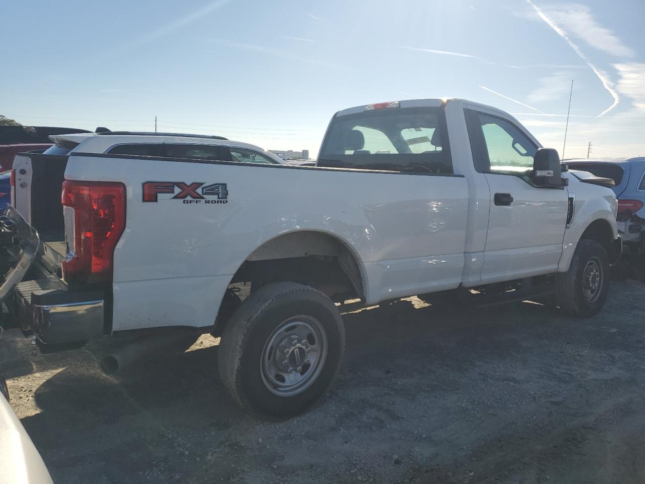 2019 Ford F250 VIN 1FTBF2B67KED50526 Copart auction photo, front end damage thumbnail 3
