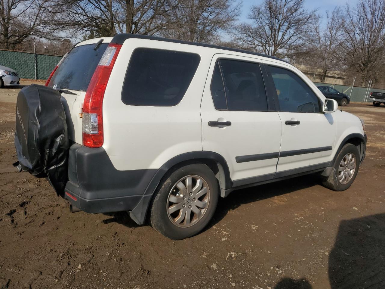 2005 Honda CR-V VIN SHSRD78895U347794 Copart auction photo, side / normal wear damage thumbnail 3