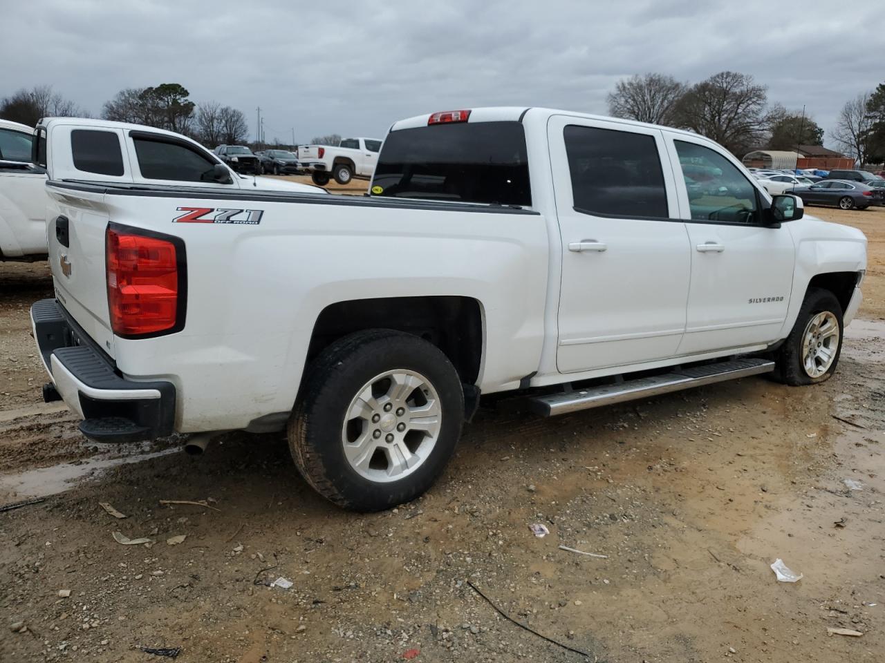 2018 Chevrolet Silverado VIN 3GCUKREC7JG499847 Copart auction photo, front end / undercarriage damage thumbnail 3