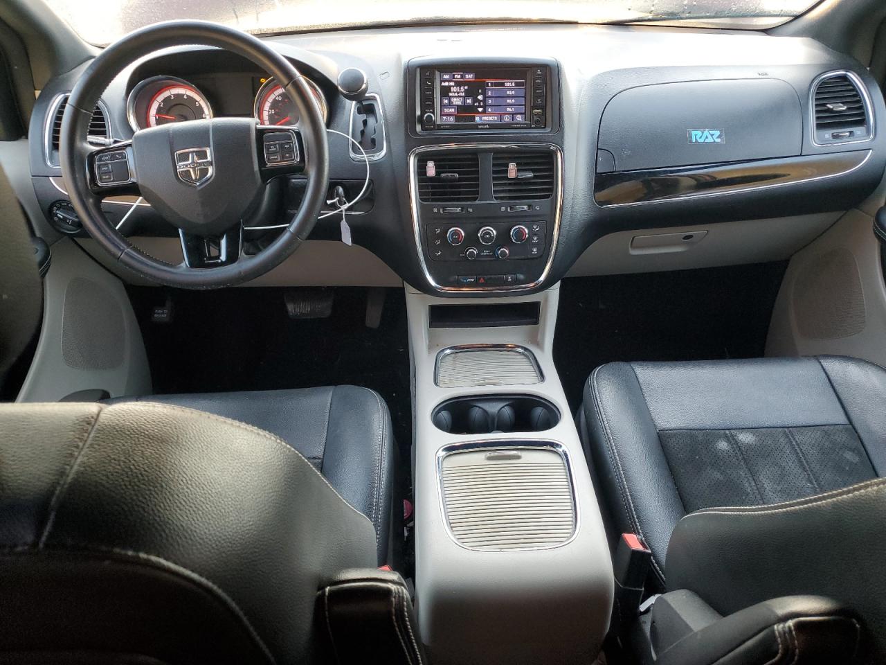 2019 Dodge Caravan VIN 2C4RDGCG7KR656587 Copart auction photo, side damage thumbnail 8