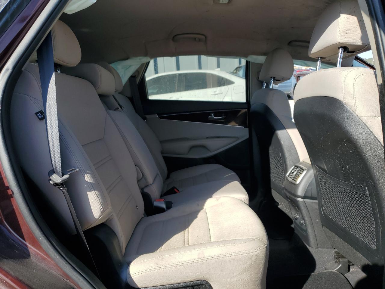 2018 KIA Sorento VIN 5XYPGDA33JG429137 Copart auction photo, rollover / minor dent/scratches damage thumbnail 11