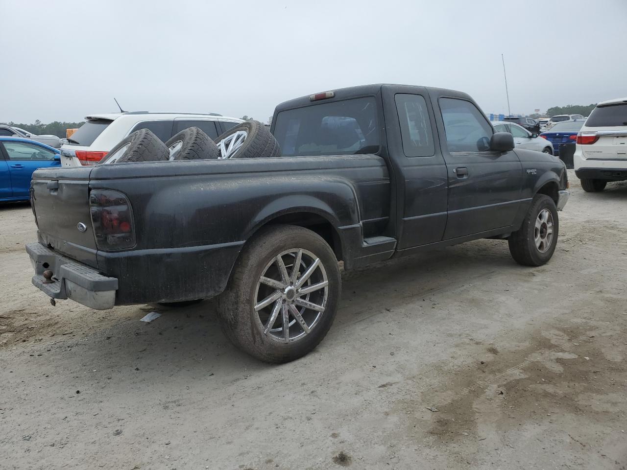 2000 Ford Ranger VIN 1FTYR14V3YTB06859 Copart auction photo, minor dent/scratches / mechanical damage thumbnail 3