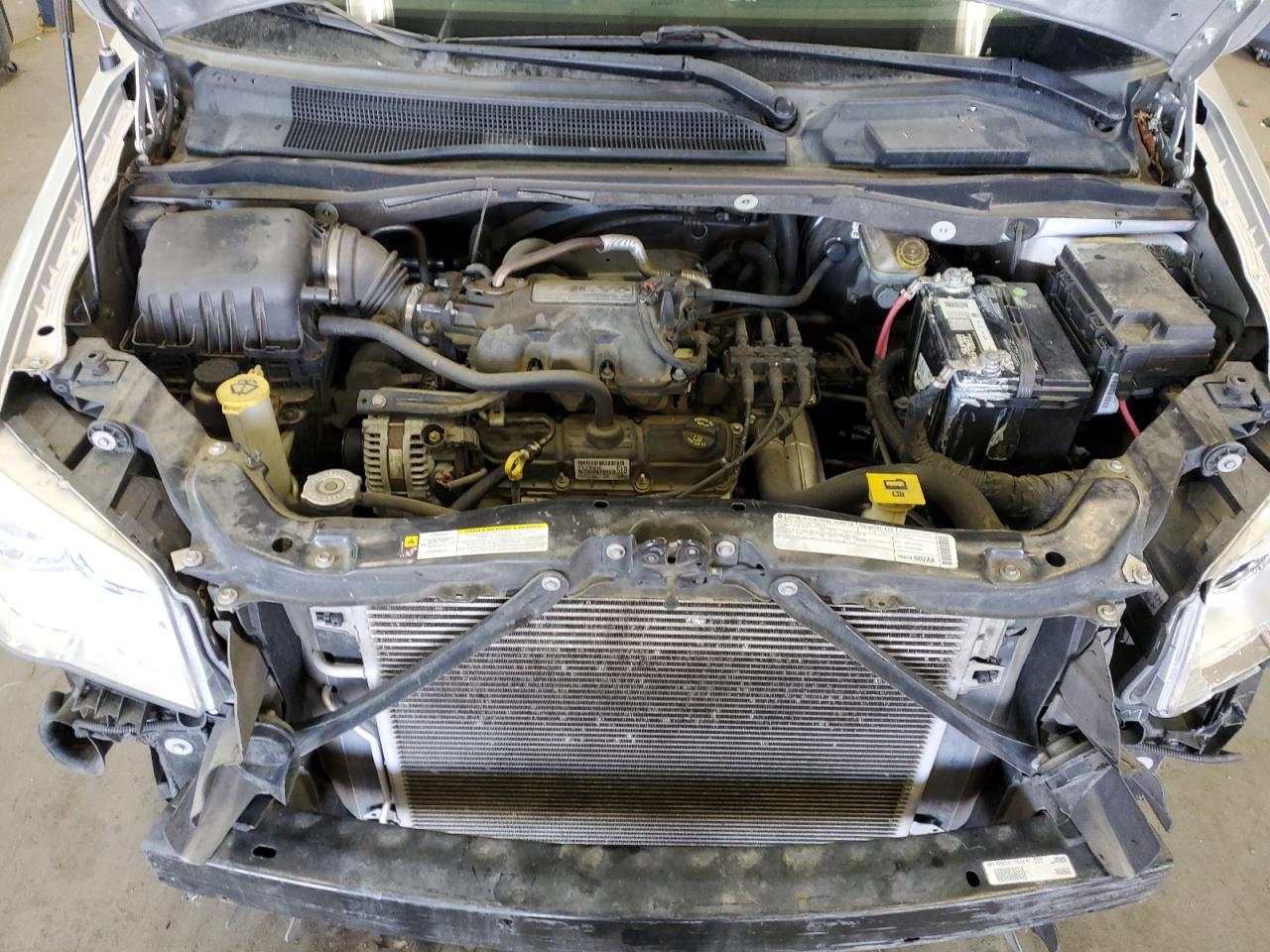 2009 Chrysler Town & Country VIN 2A8HR54169R568662 Copart auction photo, front end damage thumbnail 14