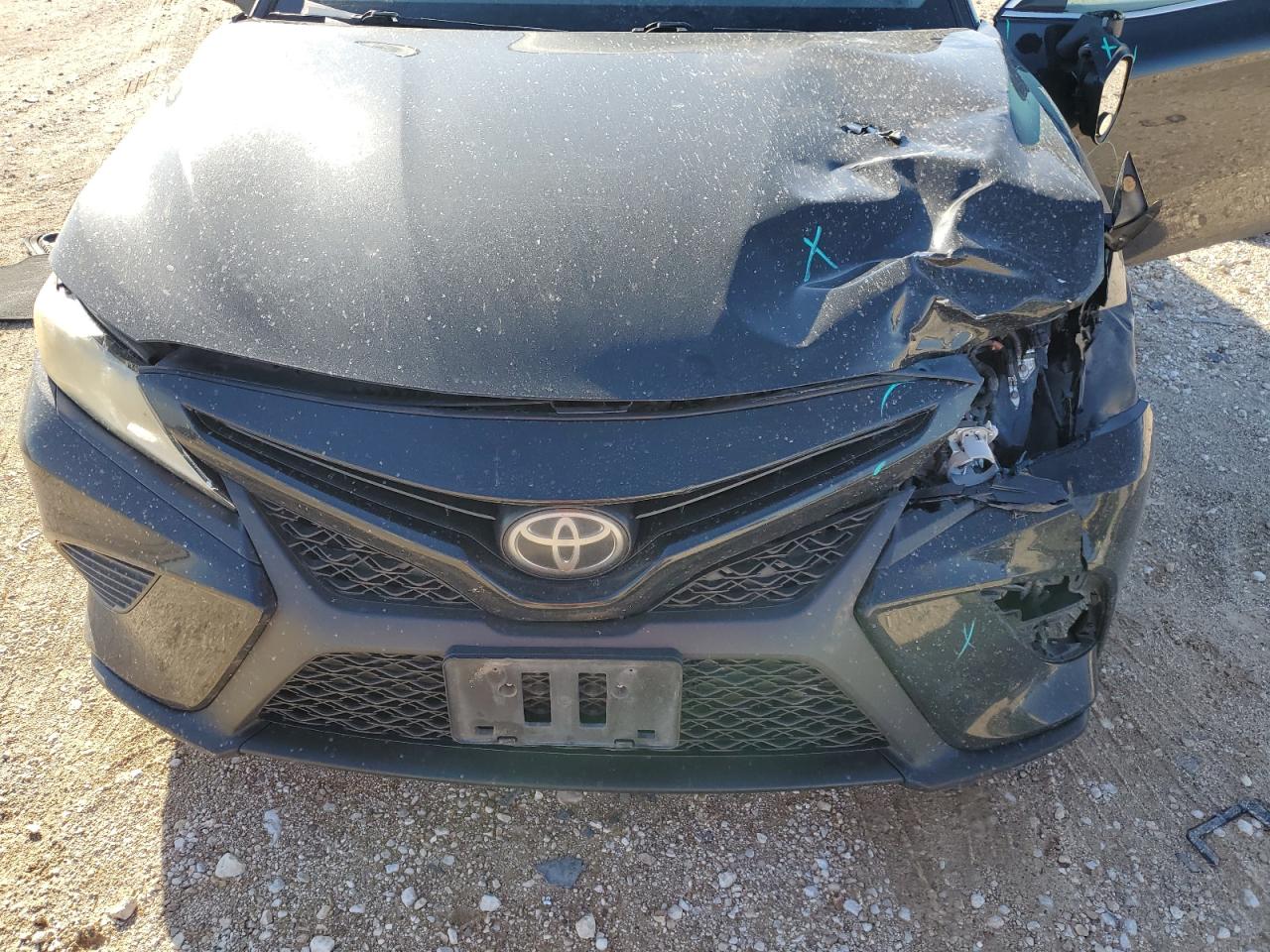 2018 Toyota Camry VIN 4T1B11HK3JU035803 Copart auction photo, front end / minor dent/scratches damage thumbnail 12