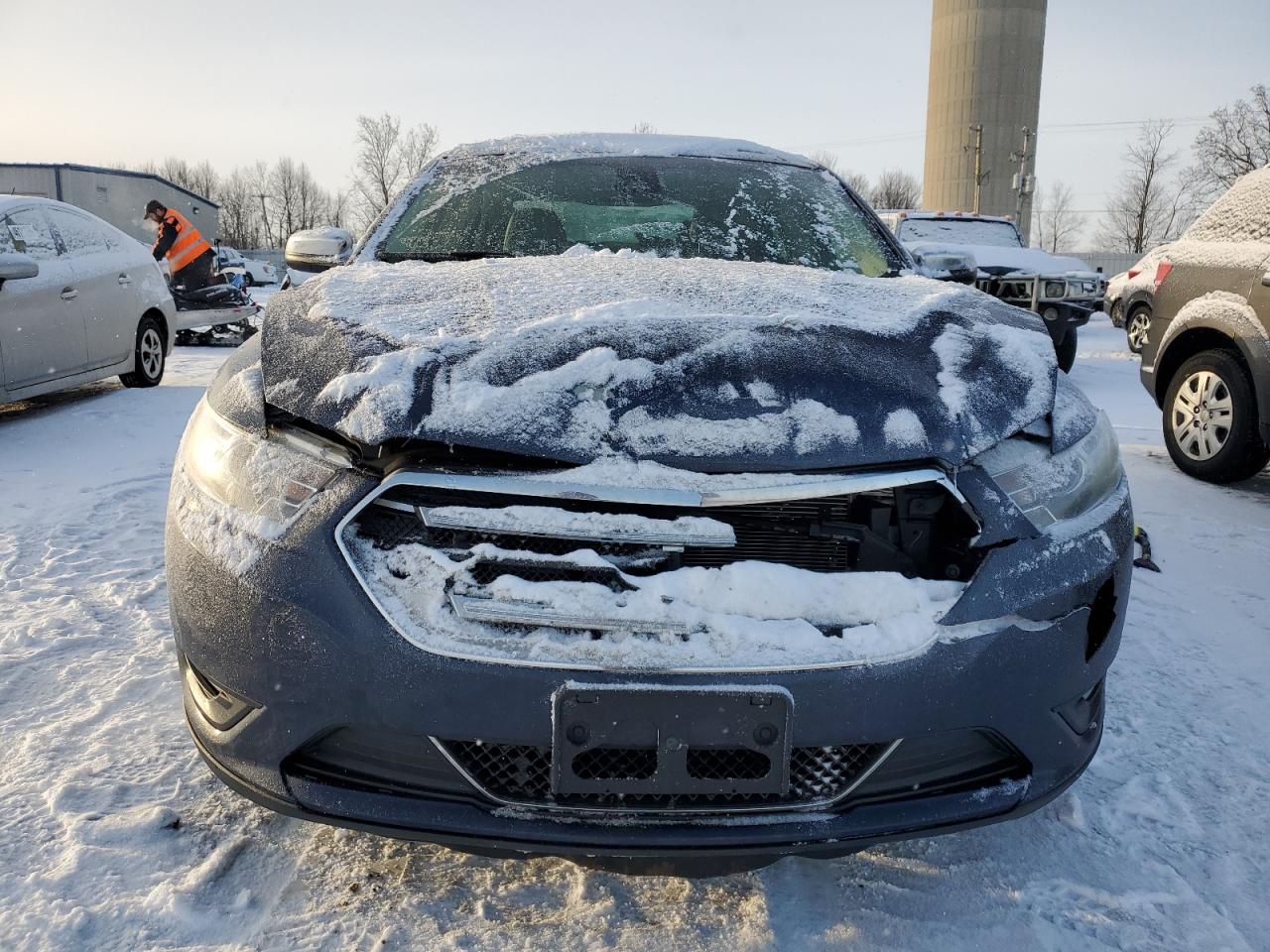 2016 Ford Taurus VIN 1FAHP2J89GG108641 Copart auction photo, front end damage thumbnail 5