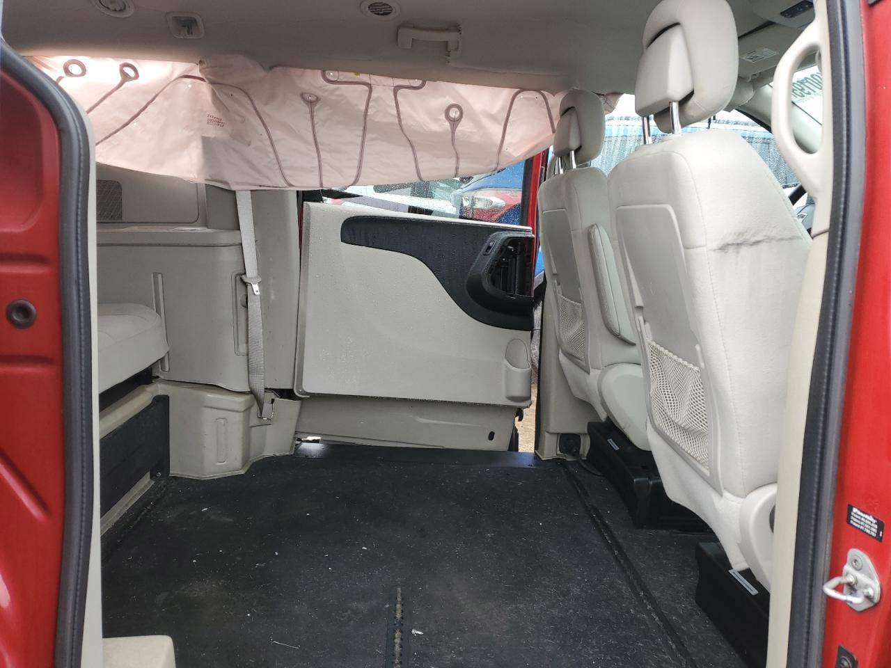 2012 Dodge Caravan VIN 2C4RDGBG9CR281210 Copart auction photo, side / rear end damage thumbnail 10