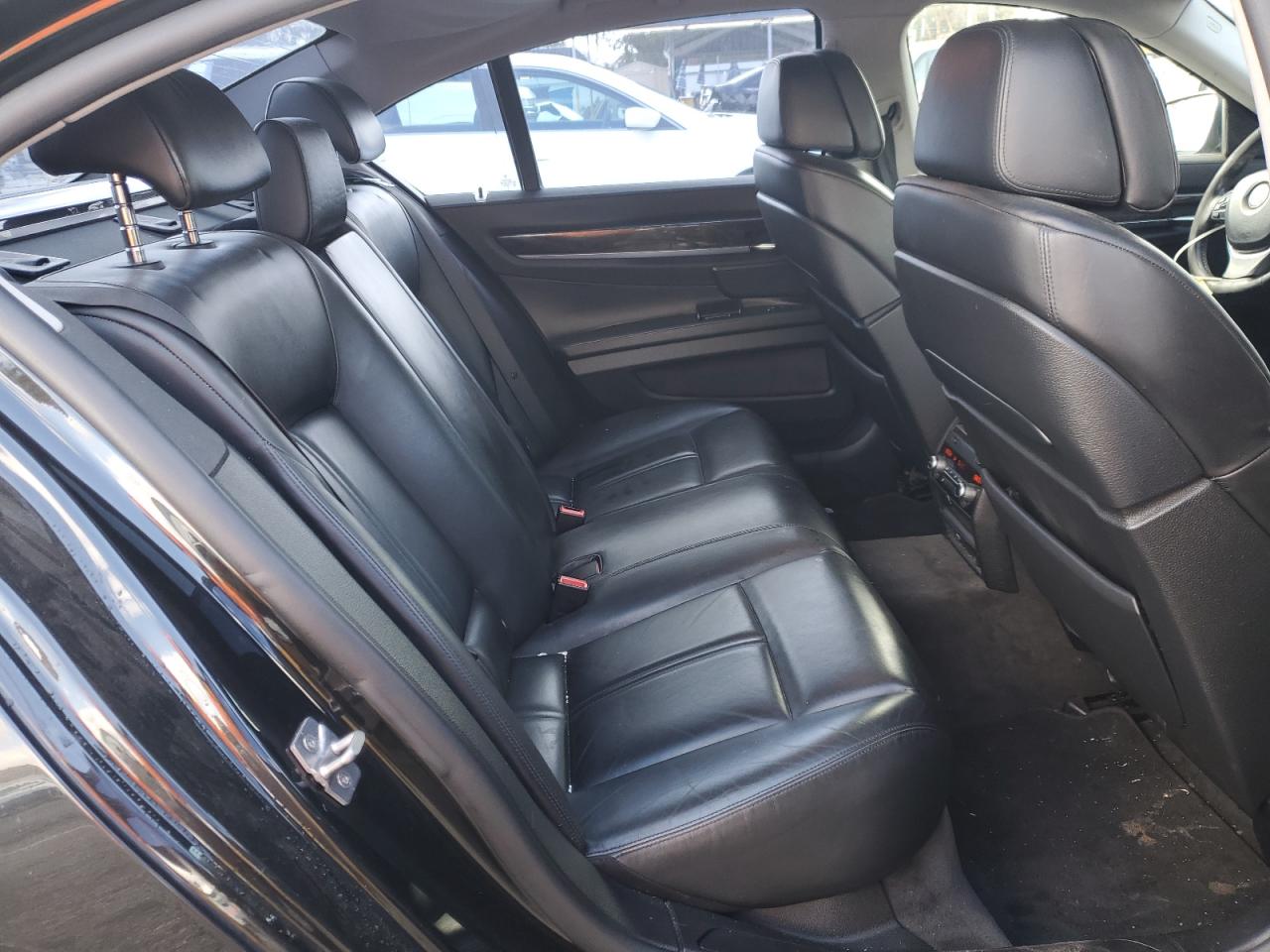 2012 BMW 7er VIN WBAKA8C57CDS99976 Copart auction photo, front end / minor dent/scratches damage thumbnail 10