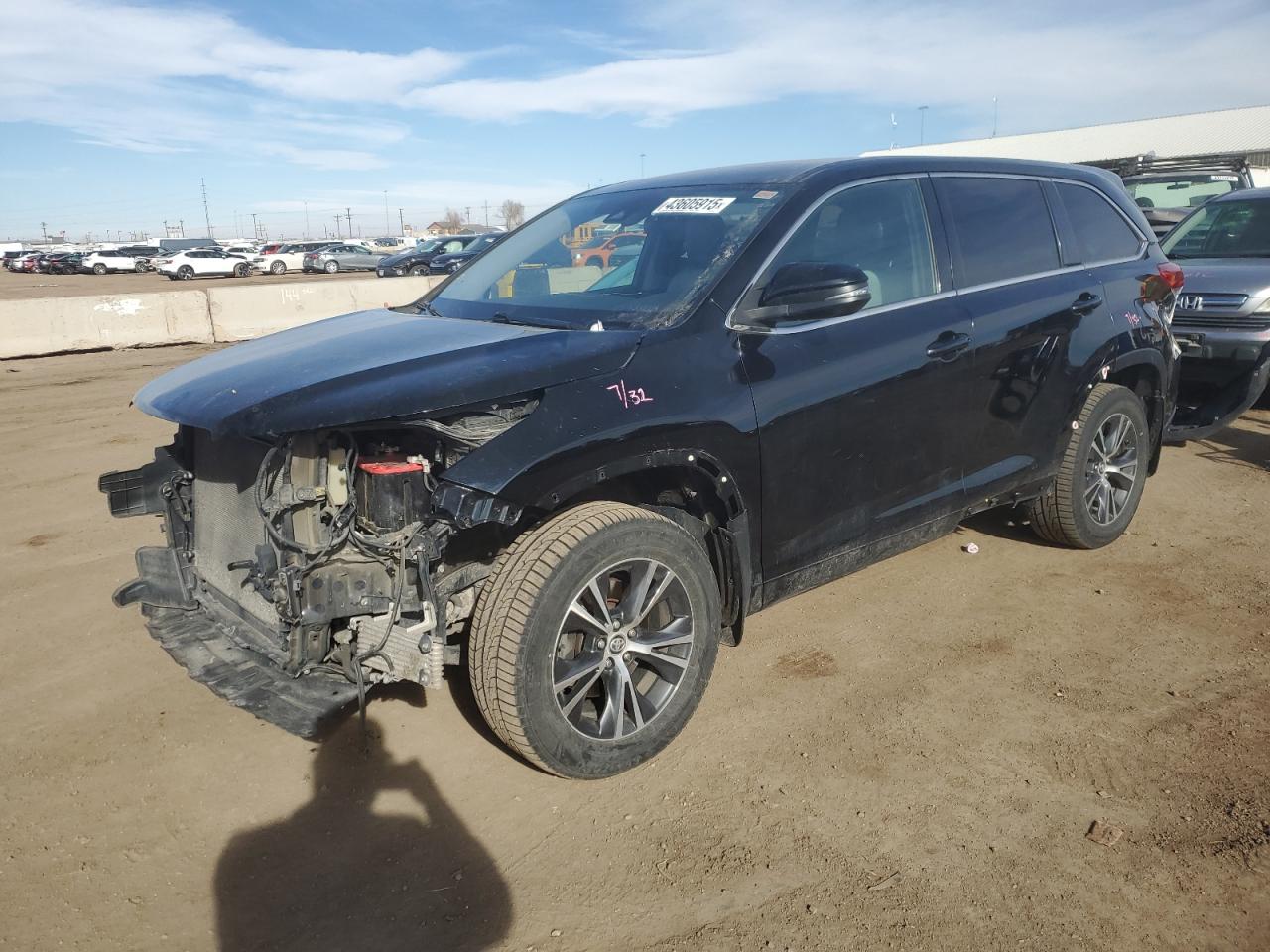 2017 Toyota Highlander VIN 5TDBZRFH1HS452290