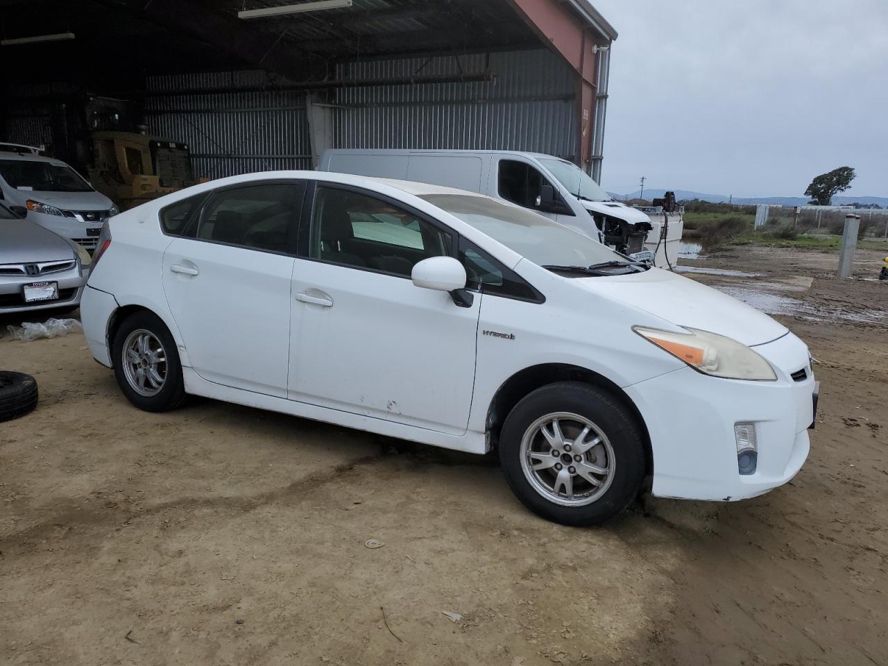 2011 Toyota Prius VIN JTDKN3DUXB1474351 Copart auction photo, vandalism / side damage thumbnail 4