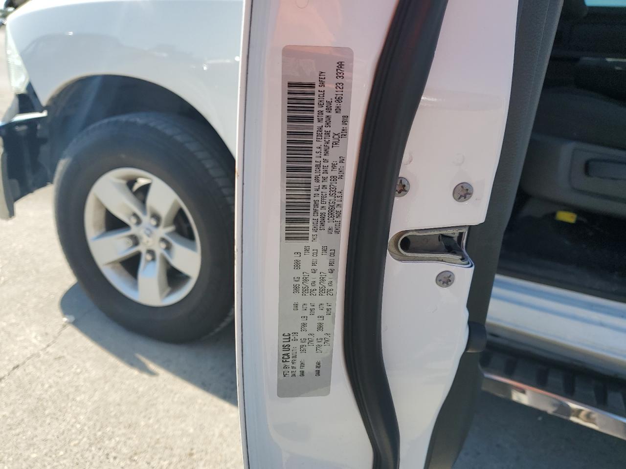 2018 RAM 1500 VIN 1C6RR6KG1JS337168 Copart auction photo, front end damage thumbnail 14