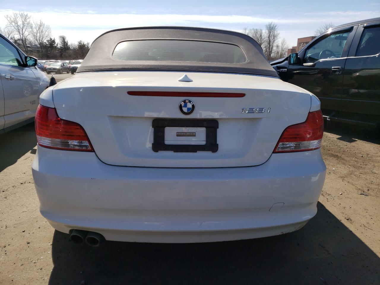 2009 BMW 1er VIN WBAUN13589VH81608 Copart auction photo, front end / minor dent/scratches damage thumbnail 6