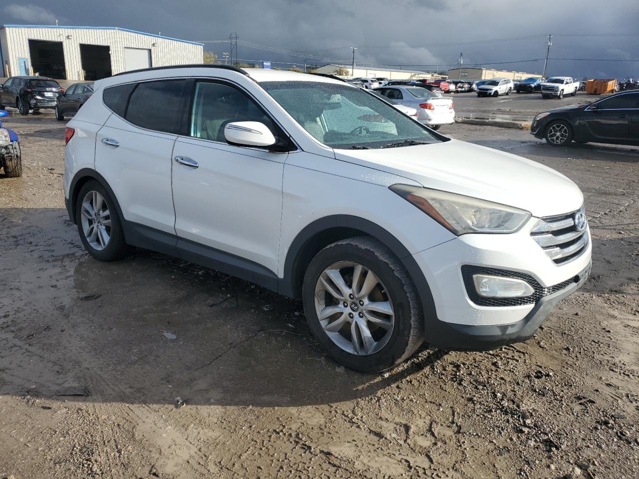 2013 Hyundai Santa Fe VIN 5XYZUDLA4DG086582 Copart auction photo, rear end / undercarriage damage thumbnail 4