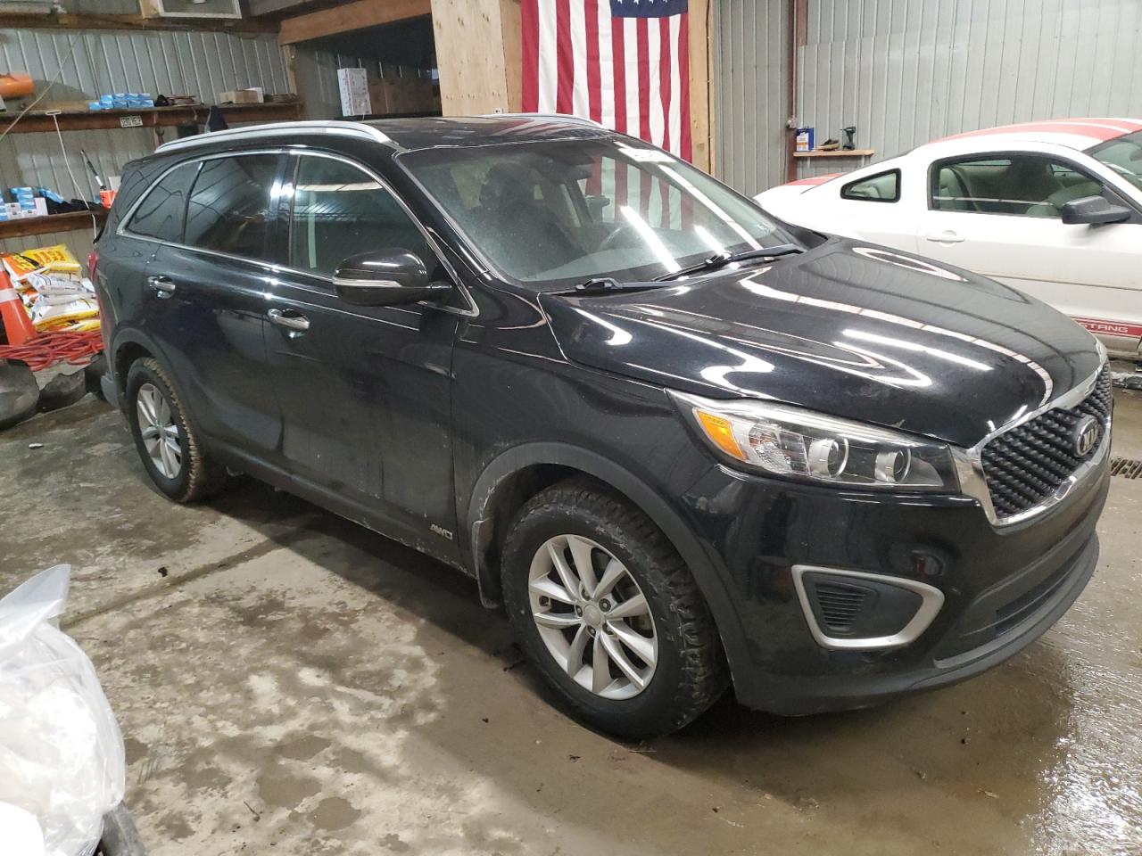 2018 KIA Sorento VIN 5XYPGDA32JG374471 Copart auction photo, rear end damage thumbnail 4