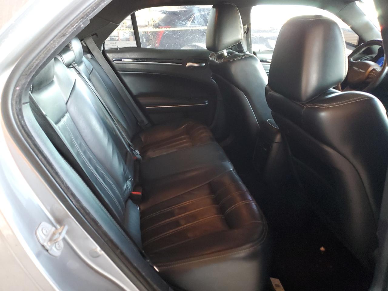 2017 Chrysler 300 VIN 2C3CCABG8HH538767 Copart auction photo, minor dent/scratches damage thumbnail 10