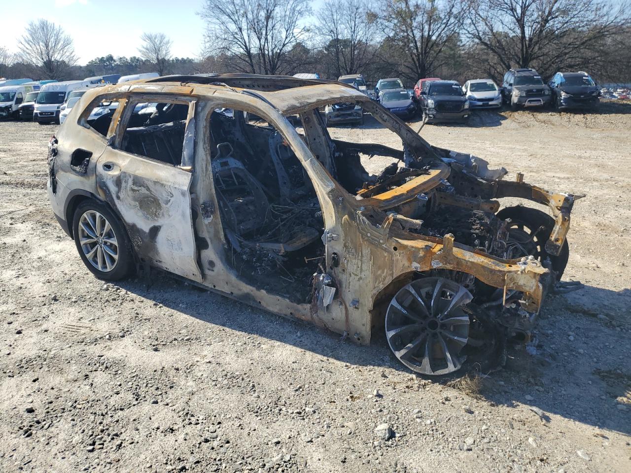 2019 BMW X3 VIN 5UXTR7C5XKLE94292 Copart auction photo, burn damage thumbnail 4