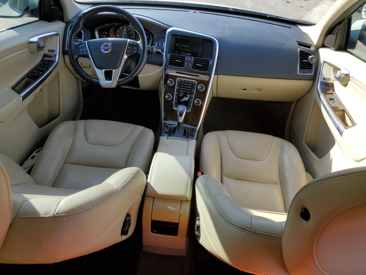 2015 Volvo XC60 VIN YV440MDC7F2589202 Copart auction photo, normal wear damage thumbnail 8