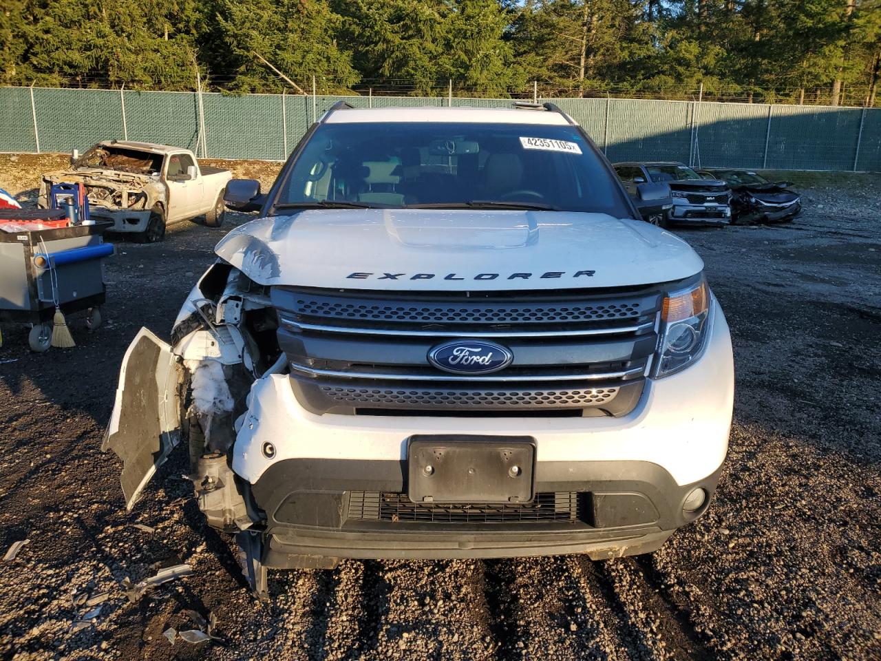 2015 Ford Explorer VIN 1FM5K8D81FGB97013 Copart auction photo, front end / side damage thumbnail 5