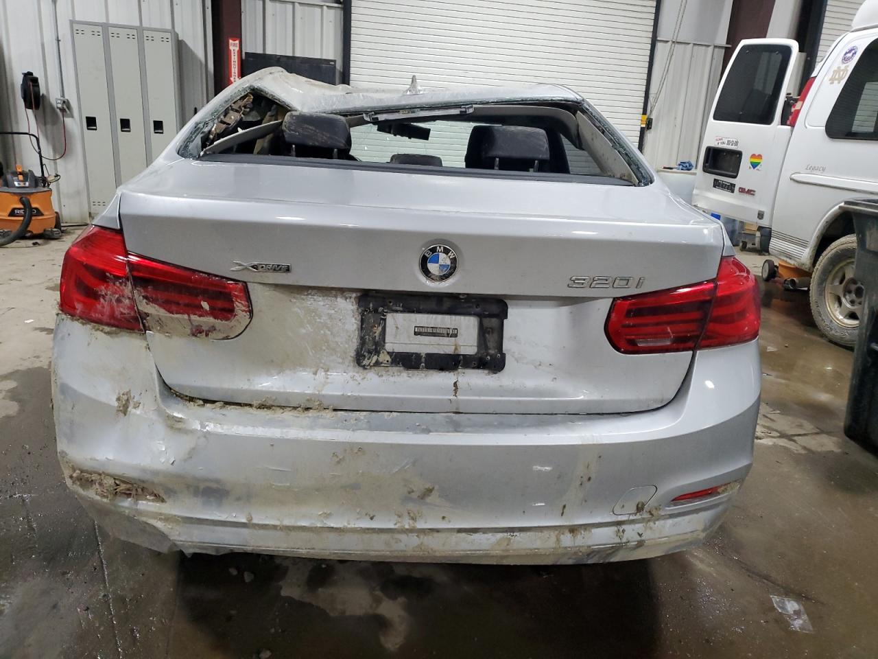 2018 BMW 3er VIN WBA8E5G50JNV02124 Copart auction photo, rollover damage thumbnail 6