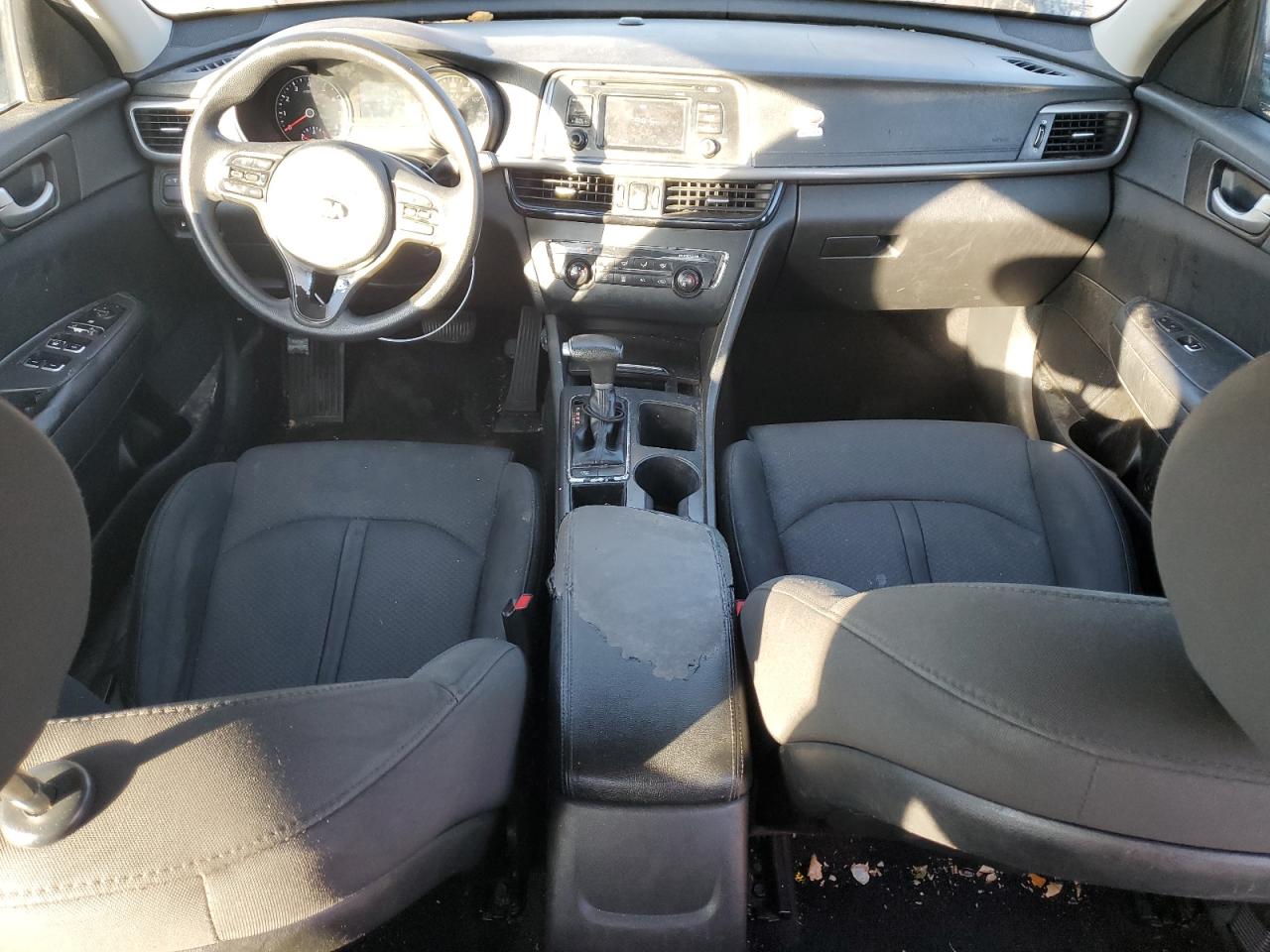 2017 KIA Optima VIN 5XXGT4L32HG156036 Copart auction photo, front end / minor dent/scratches damage thumbnail 8