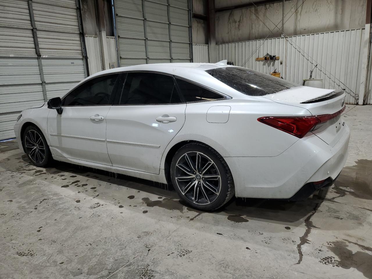 2019 Toyota Avalon VIN 4T1BZ1FBXKU008322 Copart auction photo, front end / minor dent/scratches damage thumbnail 2
