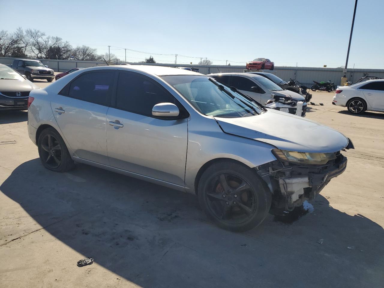 2011 KIA Forte VIN KNAFU4A26B5425022 Copart auction photo, front end / hail damage thumbnail 4
