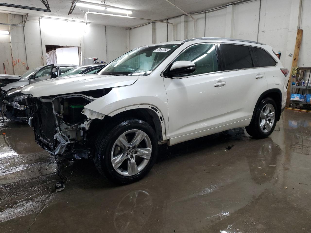 2016 Toyota Highlander VIN 5TDDKRFHXGS349414