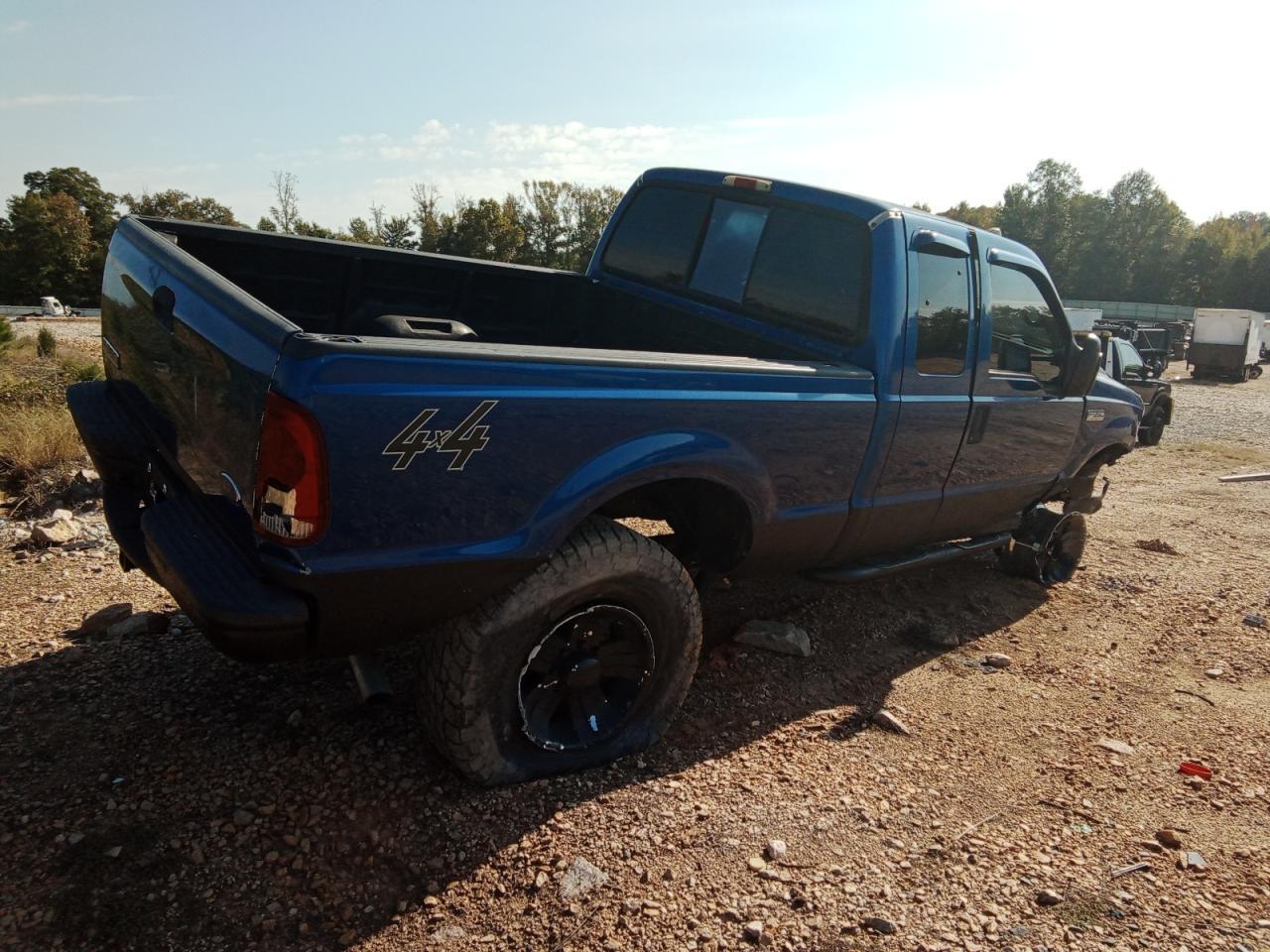 2001 Ford F350 VIN 1FTSX31S11ED02424 Copart auction photo, front end / side damage thumbnail 3