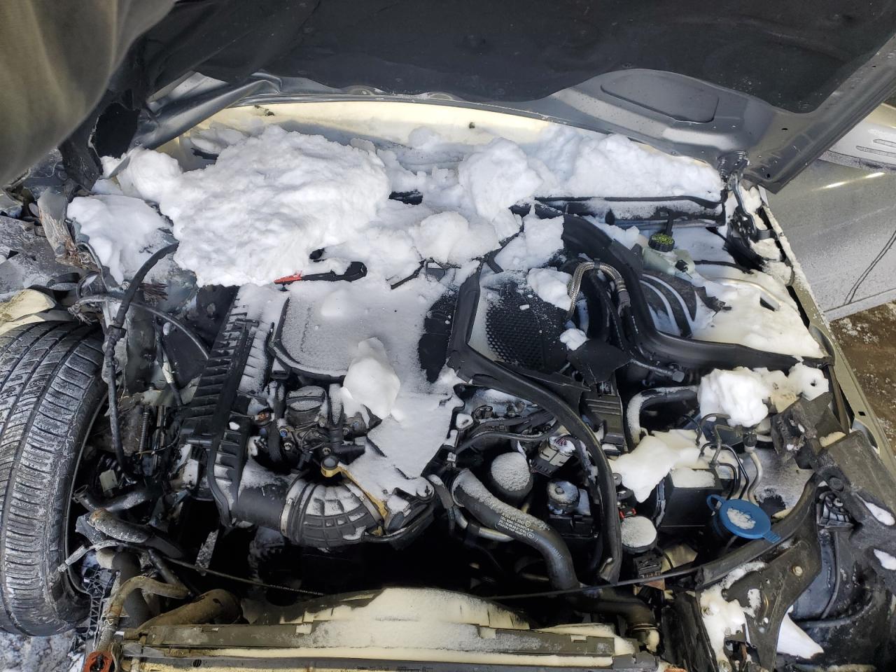 2013 Mercedes-Benz C-klasse VIN WDDGF8AB5DR247551 Copart auction photo, front end damage thumbnail 12