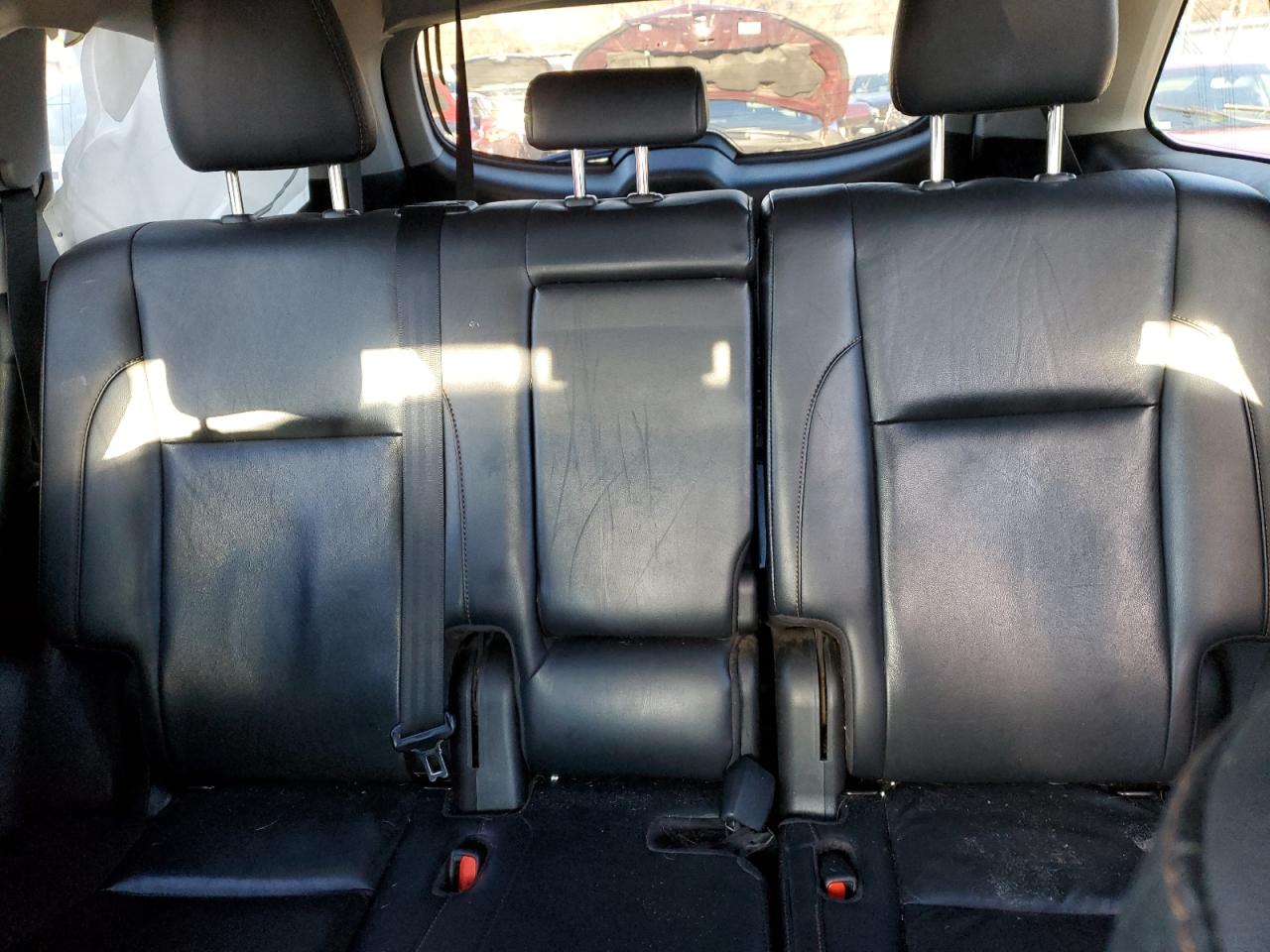 2019 Toyota Highlander VIN 5TDJZRFH6KS616068 Copart auction photo, side damage thumbnail 10