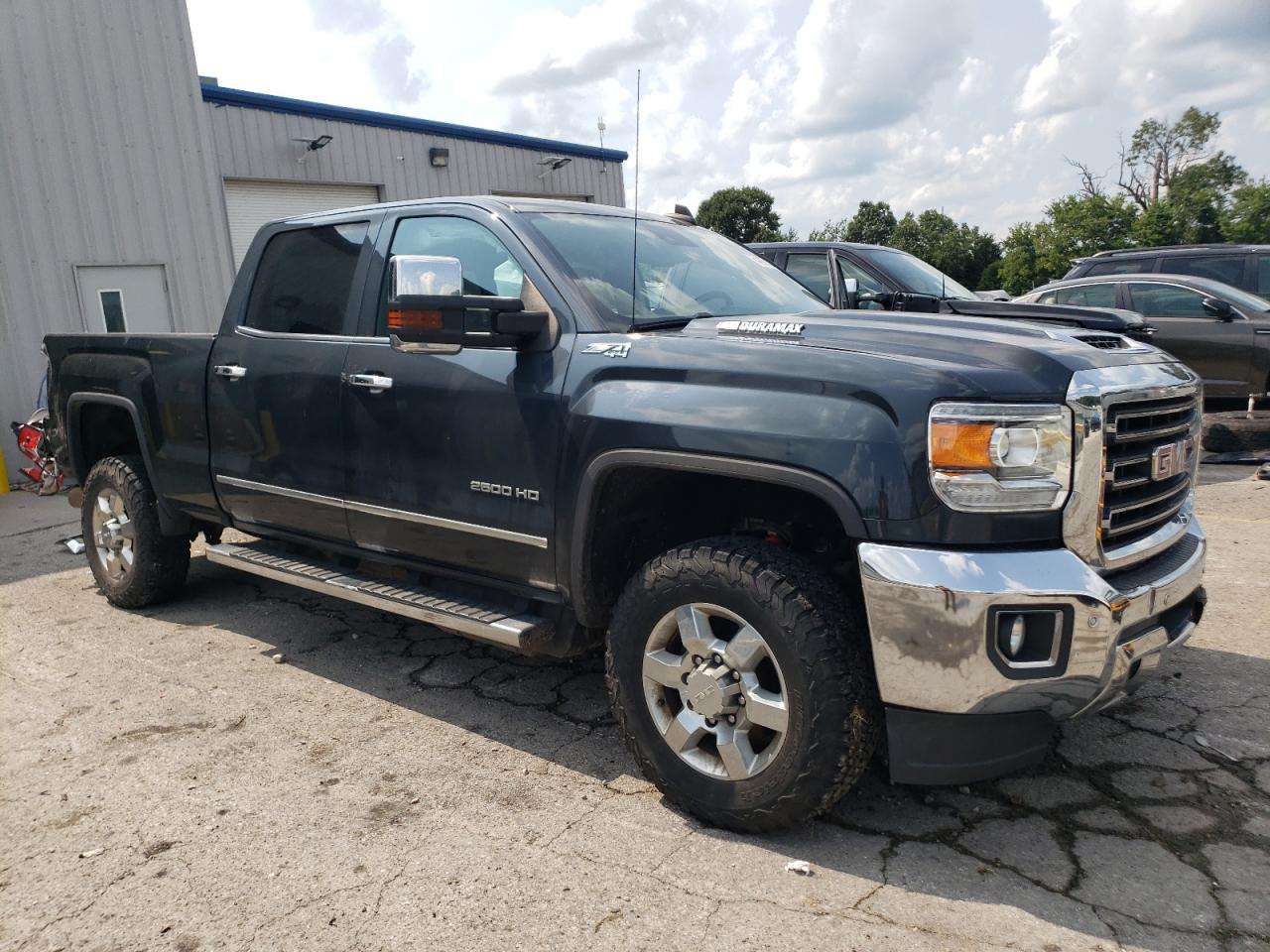 2018 GMC Sierra VIN 1GT12TEY9JF166210 Copart auction photo, all over damage thumbnail 4