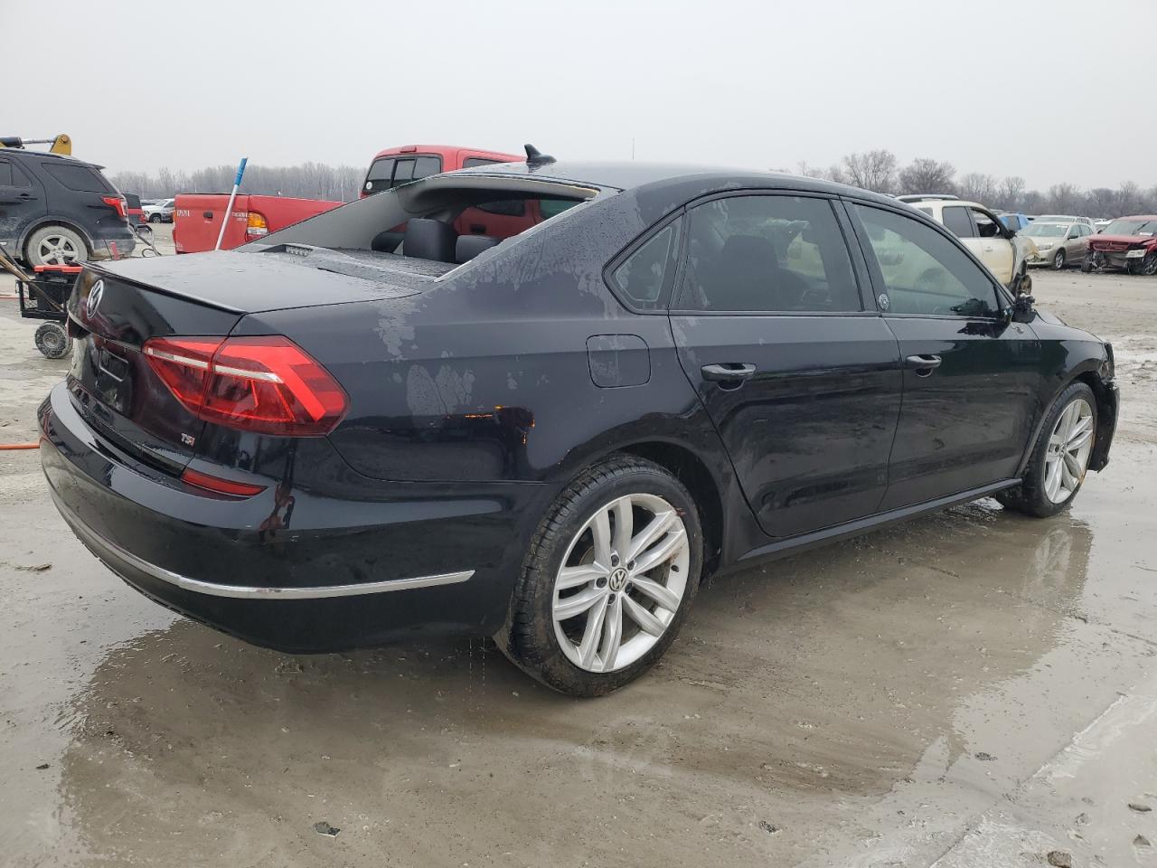 2019 Volkswagen Passat VIN 1VWLA7A3XKC008682 Copart auction photo, front end / side damage thumbnail 3