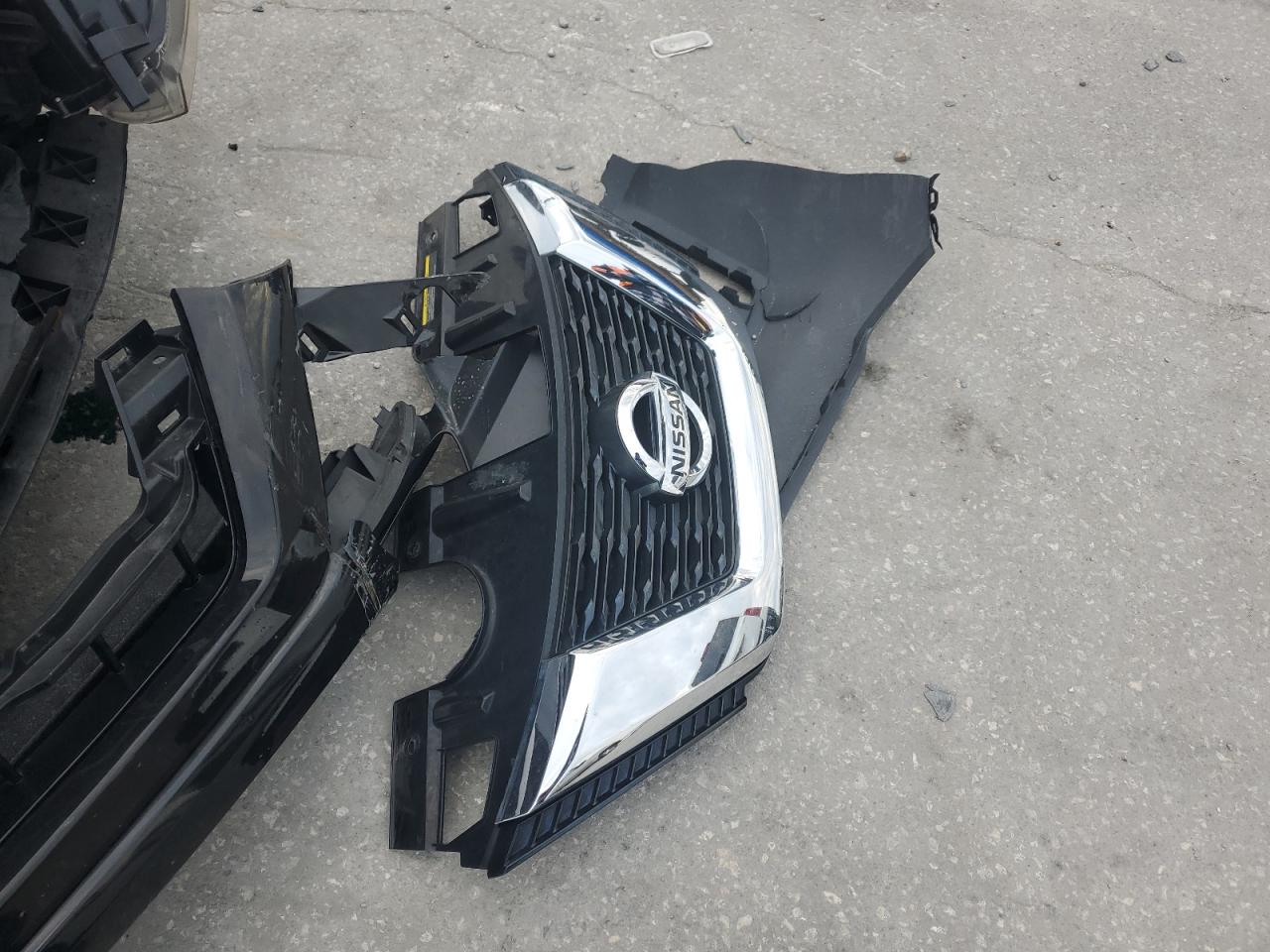 2017 Nissan Rogue VIN JN8AT2MTXHW141604 Copart auction photo, front end damage thumbnail 15