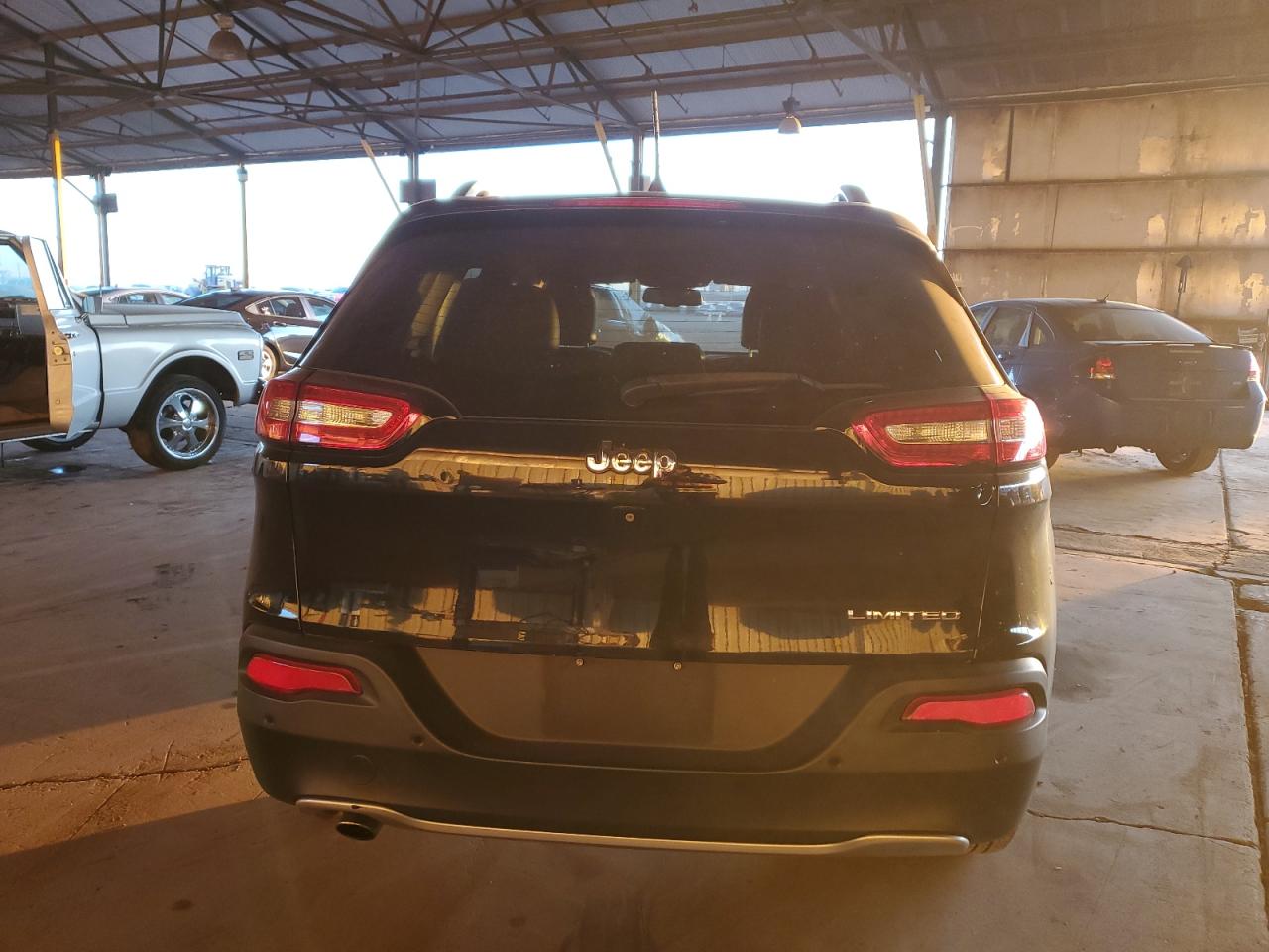 2018 Jeep Grand Cherokee VIN 1C4PJLDB7JD565932 Copart auction photo, mechanical / front end damage thumbnail 6