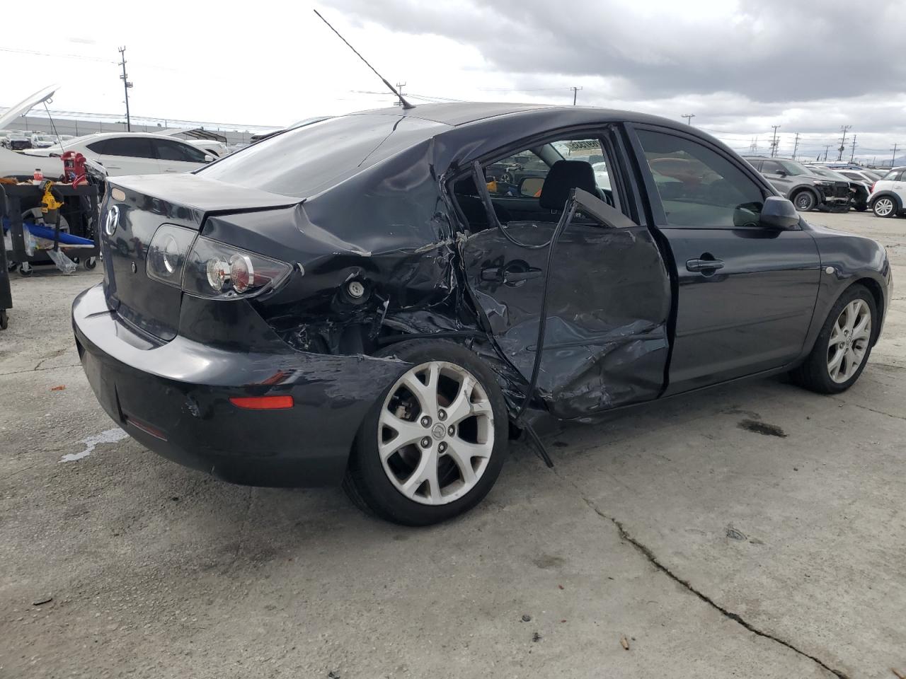 2009 Mazda 3 VIN JM1BK32F691201379 Copart auction photo, rear end / side damage thumbnail 3