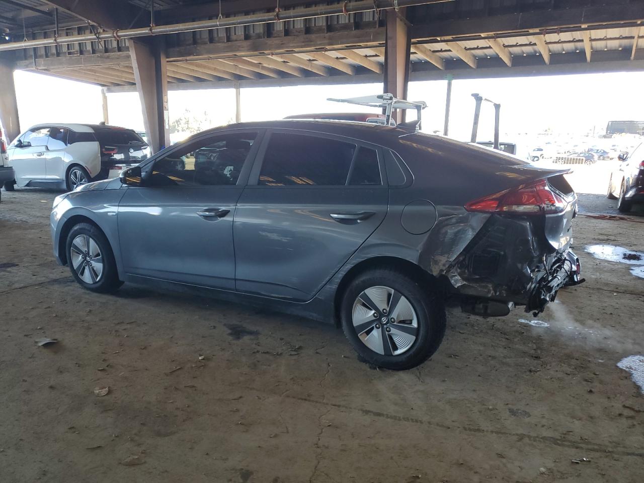 2019 Hyundai IONIQ VIN KMHC65LC0KU179792 Copart auction photo, rear end / side damage thumbnail 2