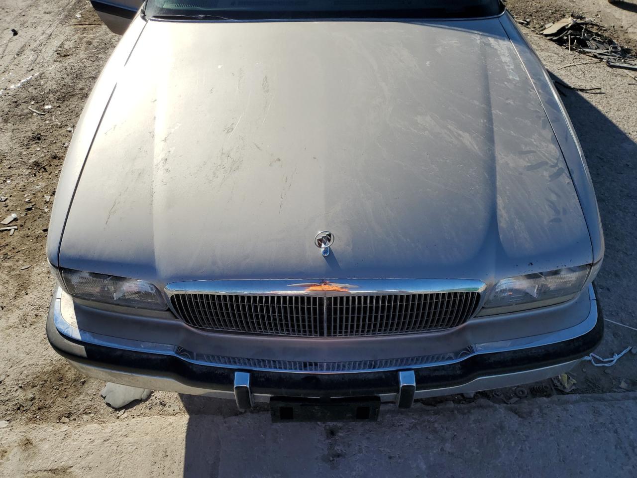 1992 Buick Park Avenue VIN 1G4CW53LXN1665094 Copart auction photo, side / minor dent/scratches damage thumbnail 11