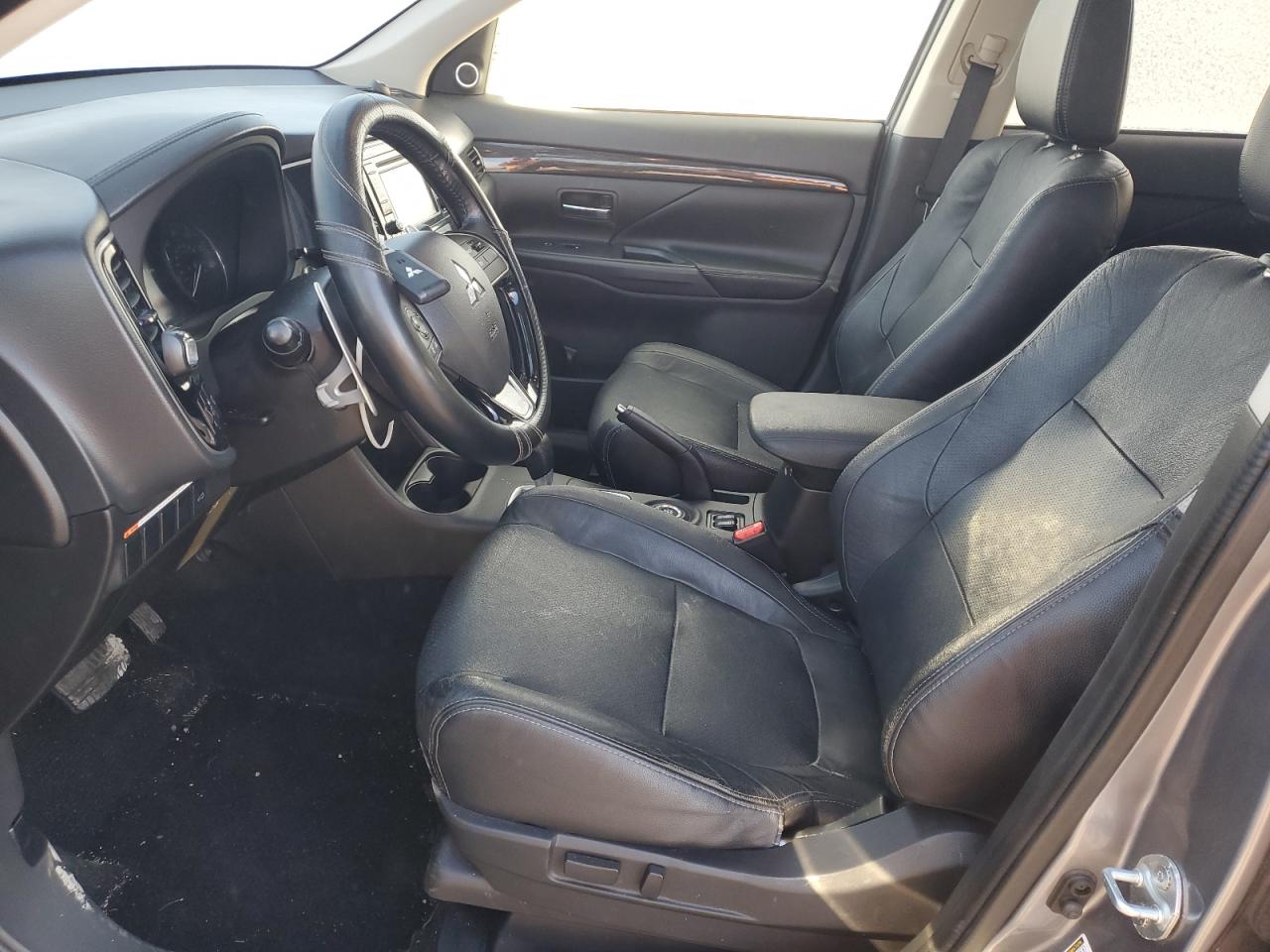 2016 Mitsubishi Outlander VIN JA4JZ4AXXGZ043483 Copart auction photo, front end damage thumbnail 7