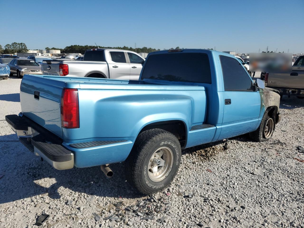 1994 Chevrolet GMT-400 VIN 1GCDC14Z0RZ189734 Copart auction photo, burn damage thumbnail 3