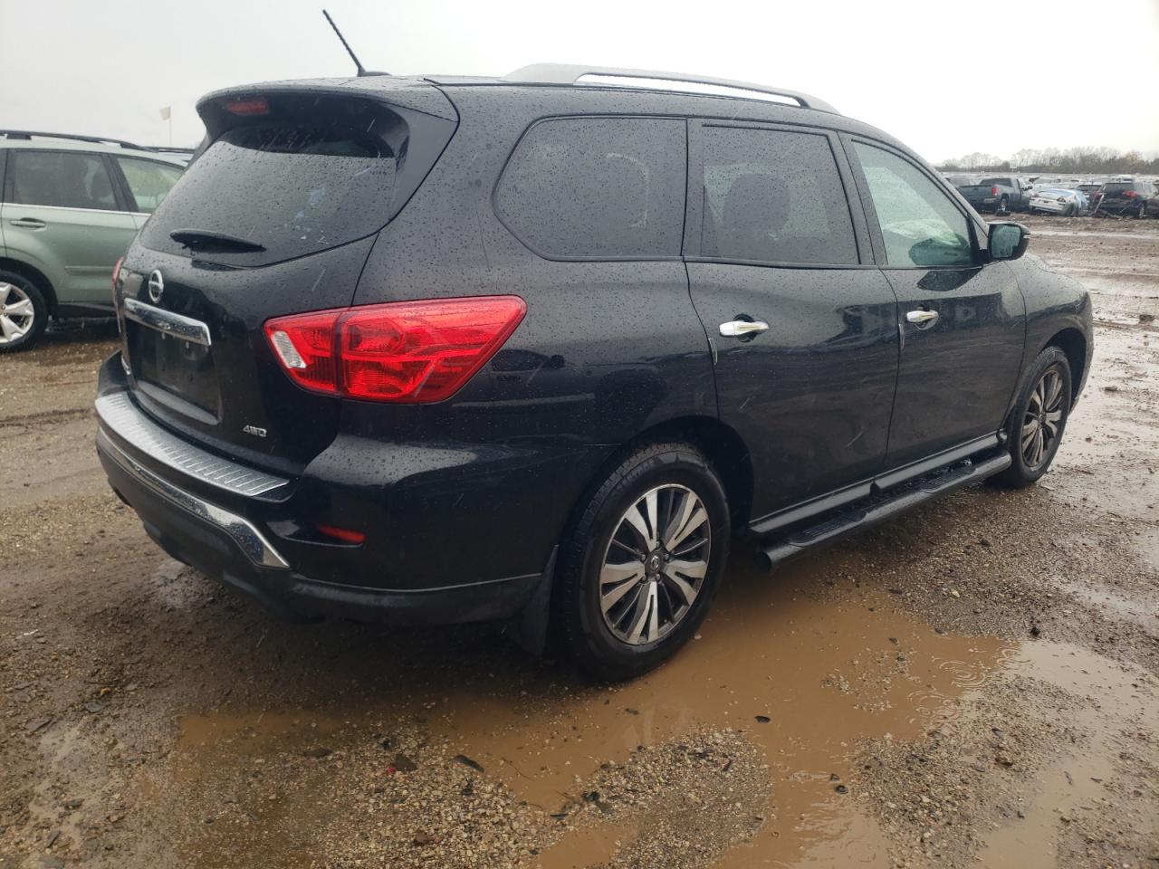 2017 Nissan Pathfinder VIN 5N1DR2MM6HC695512 Copart auction photo, front end damage thumbnail 3