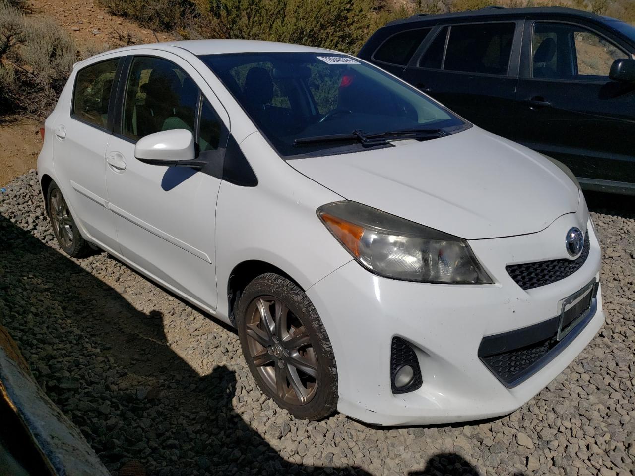 2012 Toyota Yaris VIN JTDKTUD35CD535236 Copart auction photo, minor dent/scratches damage thumbnail 4