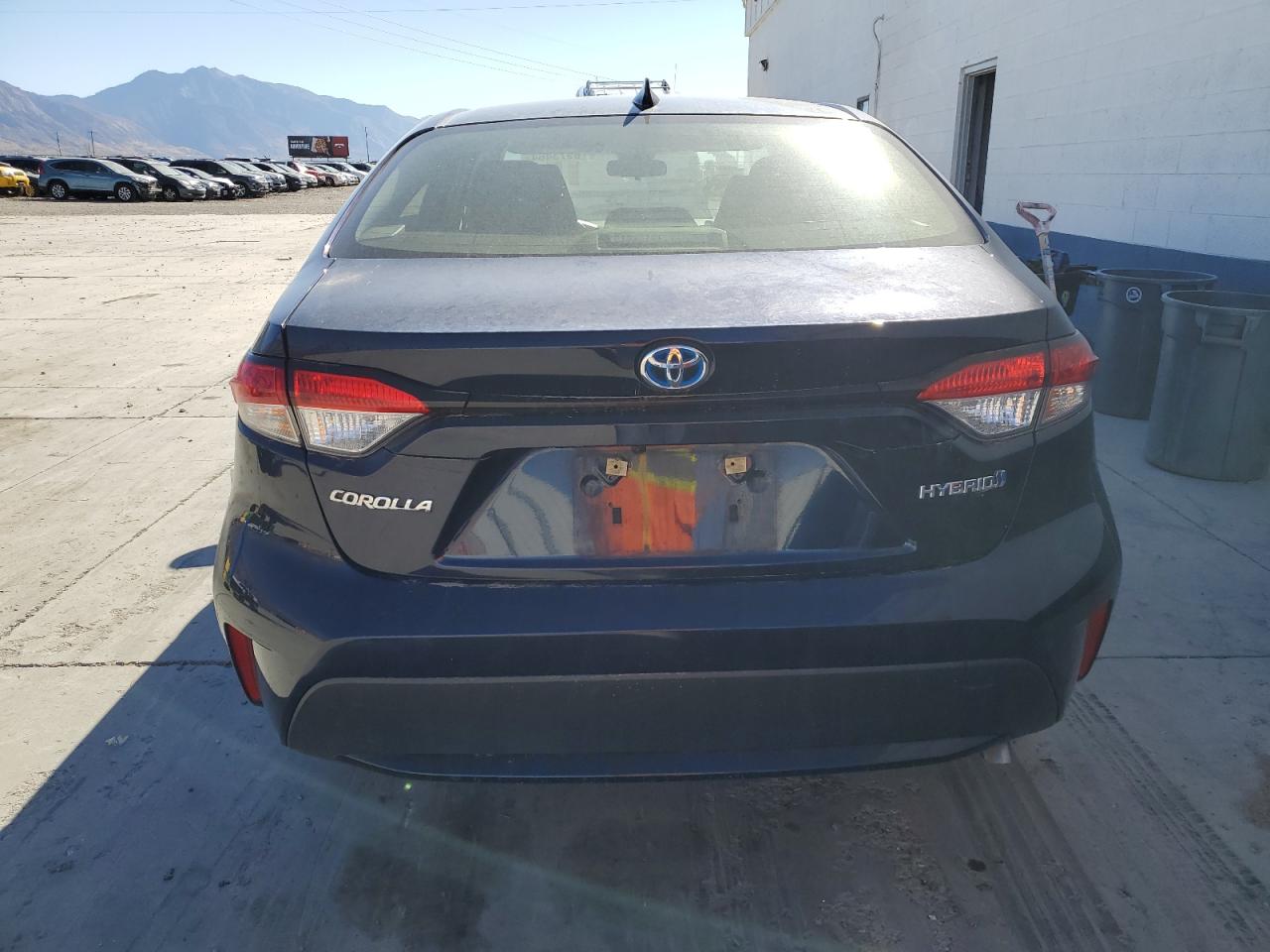 2021 Toyota Corolla VIN JTDEAMDE7MJ001887 Copart auction photo, rear end / side damage thumbnail 6